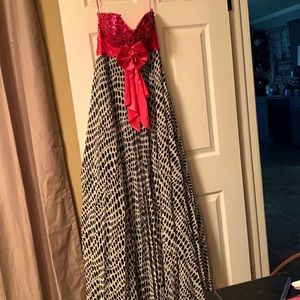 Beautiful Formal by Night Moves